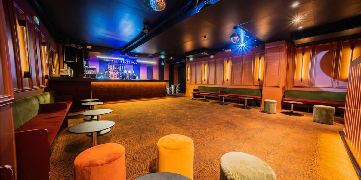 Espace principal de FMR - EPHEMERE à Paris 9