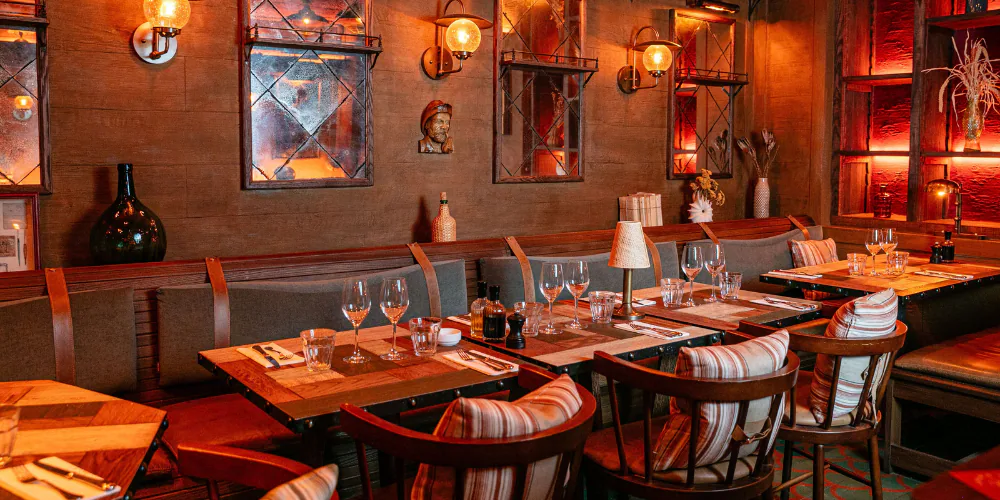 Espace principal de Janette Bistro Parisien à Paris 8