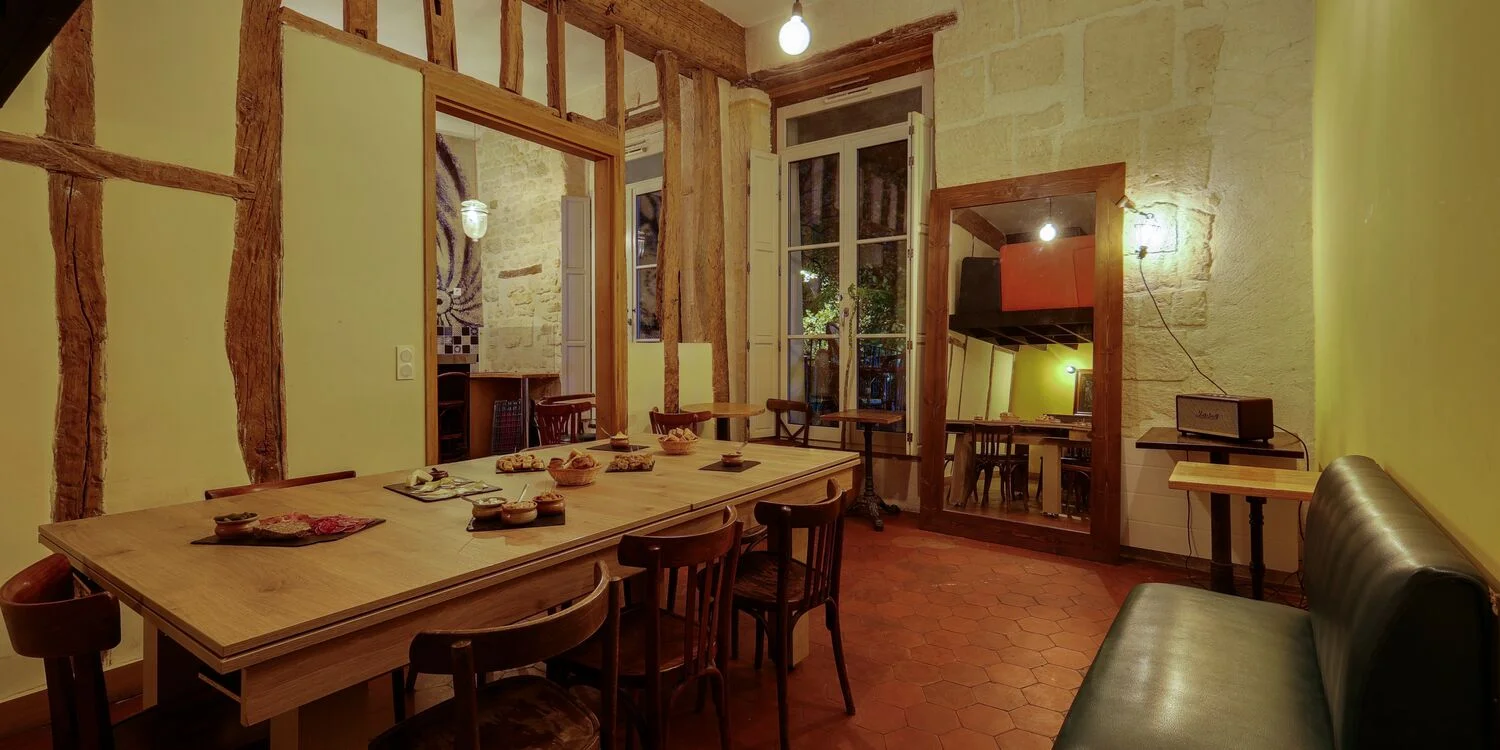 Espace principal de La Chope des Compagnons à Paris 4