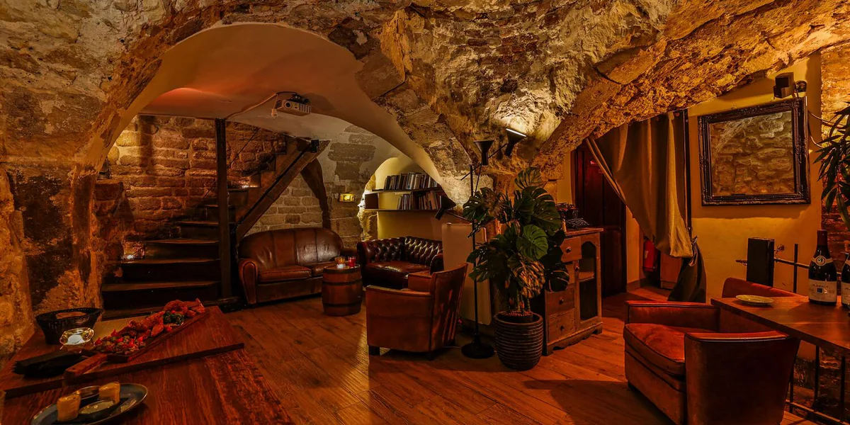 Espace principal de La Taverne de l'Arbre Sec à Paris 1er