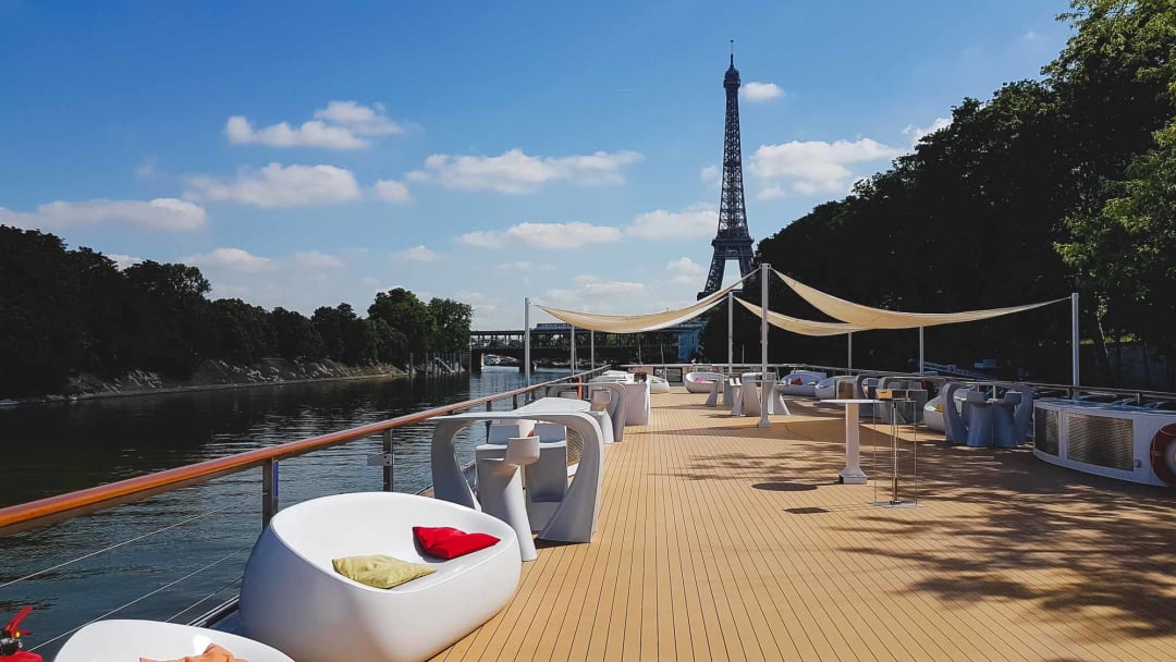 Illustration de l'article Privatiser une péniche à Paris : 7 bateaux pour votre événement