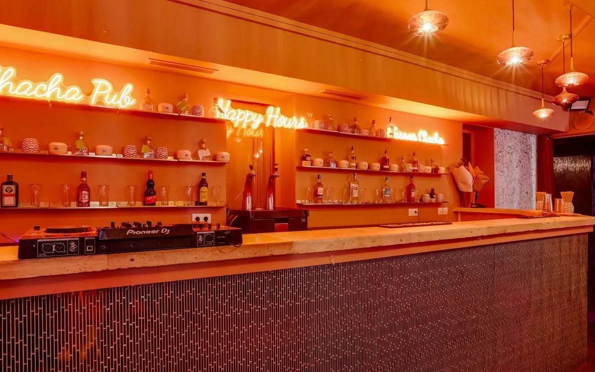 Espace principal de Cha Cha Pub à Paris 1er