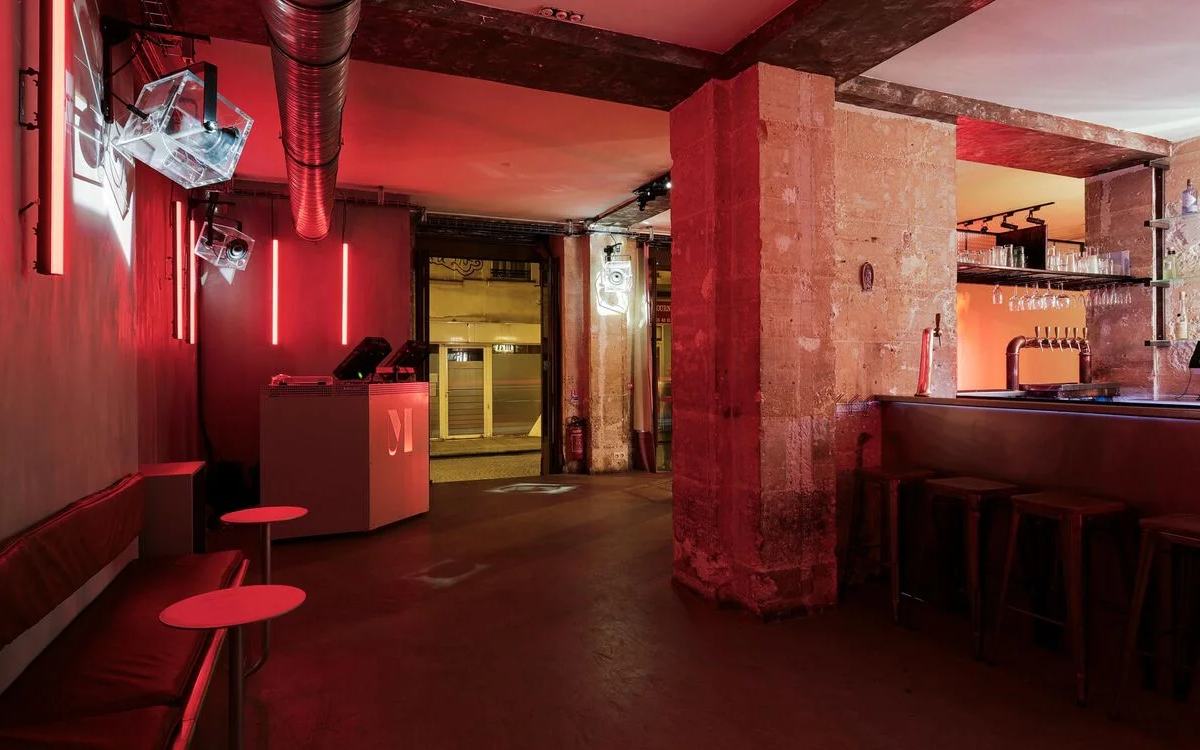 Espace principal de Mira à Paris 2
